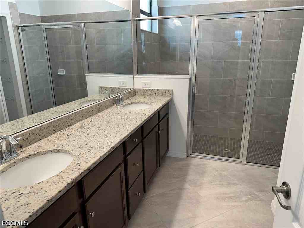 14510 Cantabria Dr - Photo 7 of 30