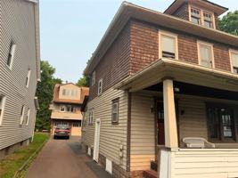 featured image of 79 Baker St #4