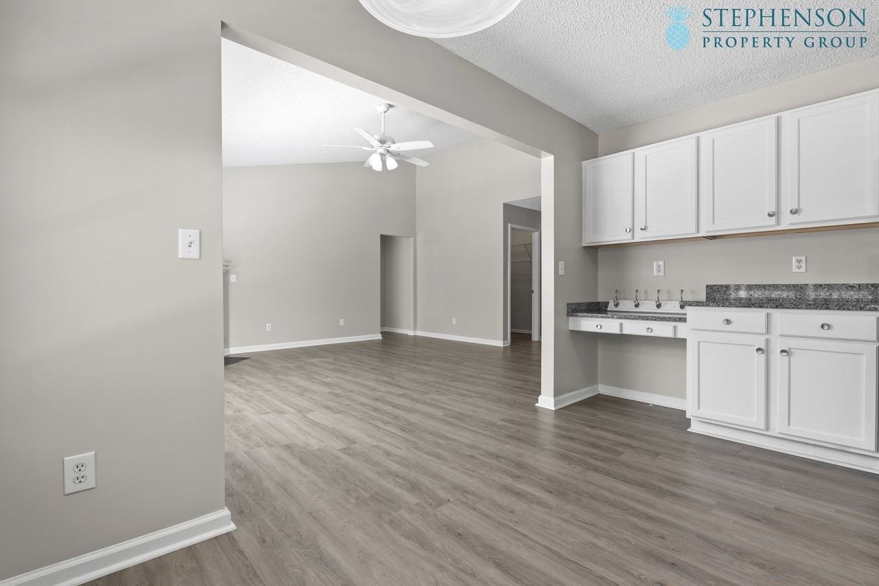 128 Pennbrook Ln #1 - Photo 6 of 24