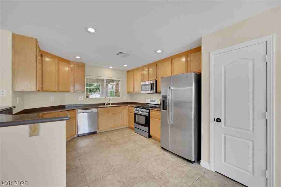 2312 Cockatiel Dr - Photo 4 of 28