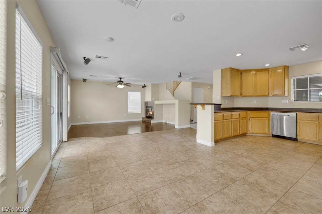 2312 Cockatiel Dr - Photo 5 of 28