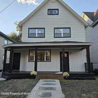 featured image of 1105 Quincy Ave