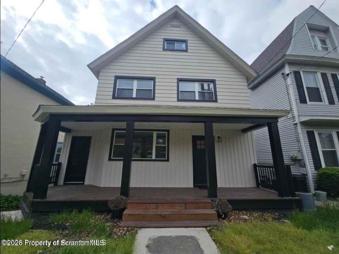 1105 Quincy Ave - Photo 2 of 25