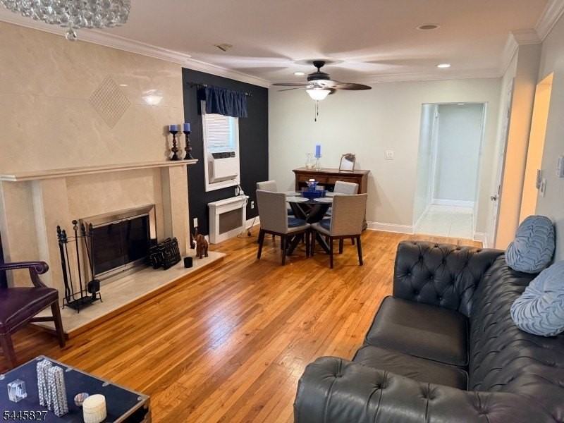 136 Belmohr St #1 - Photo 3 of 17