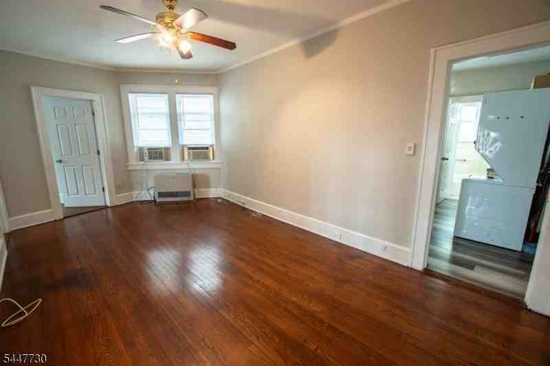 517 South Ave W - Photo 3 of 16