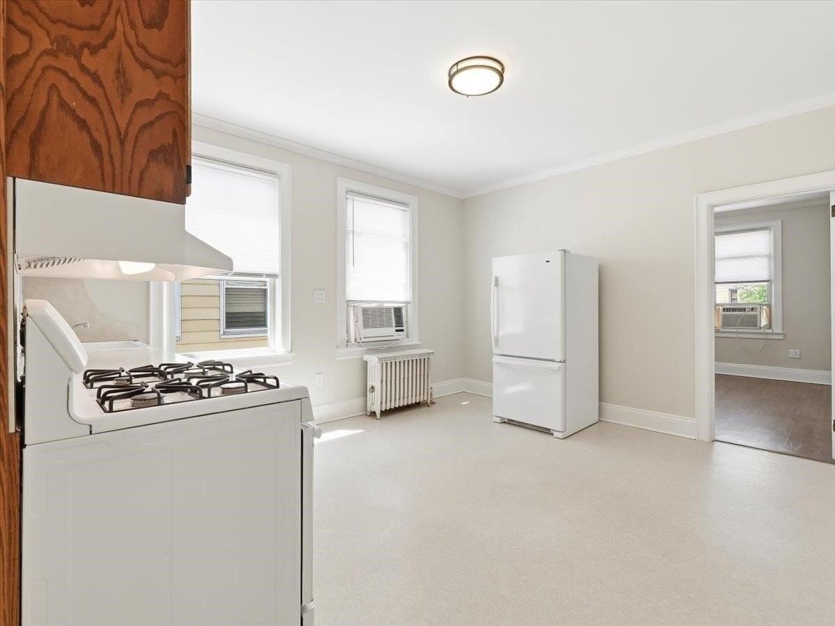 73 Newman Ave #4 - Photo 5 of 21
