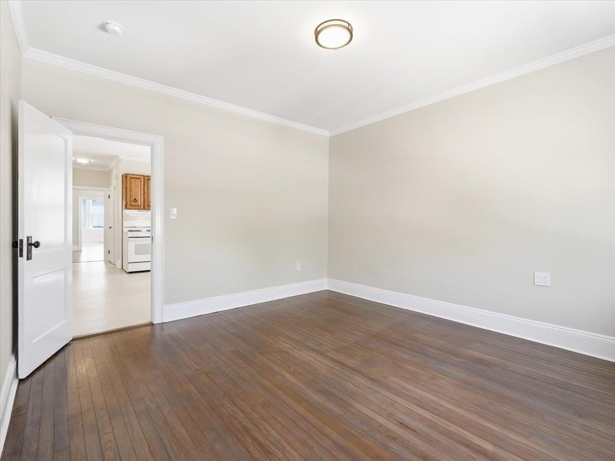 73 Newman Ave #4 - Photo 6 of 21