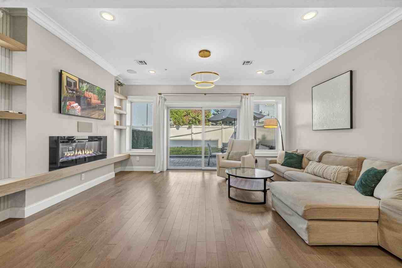 414 New York Ave #1A - Photo 2 of 23