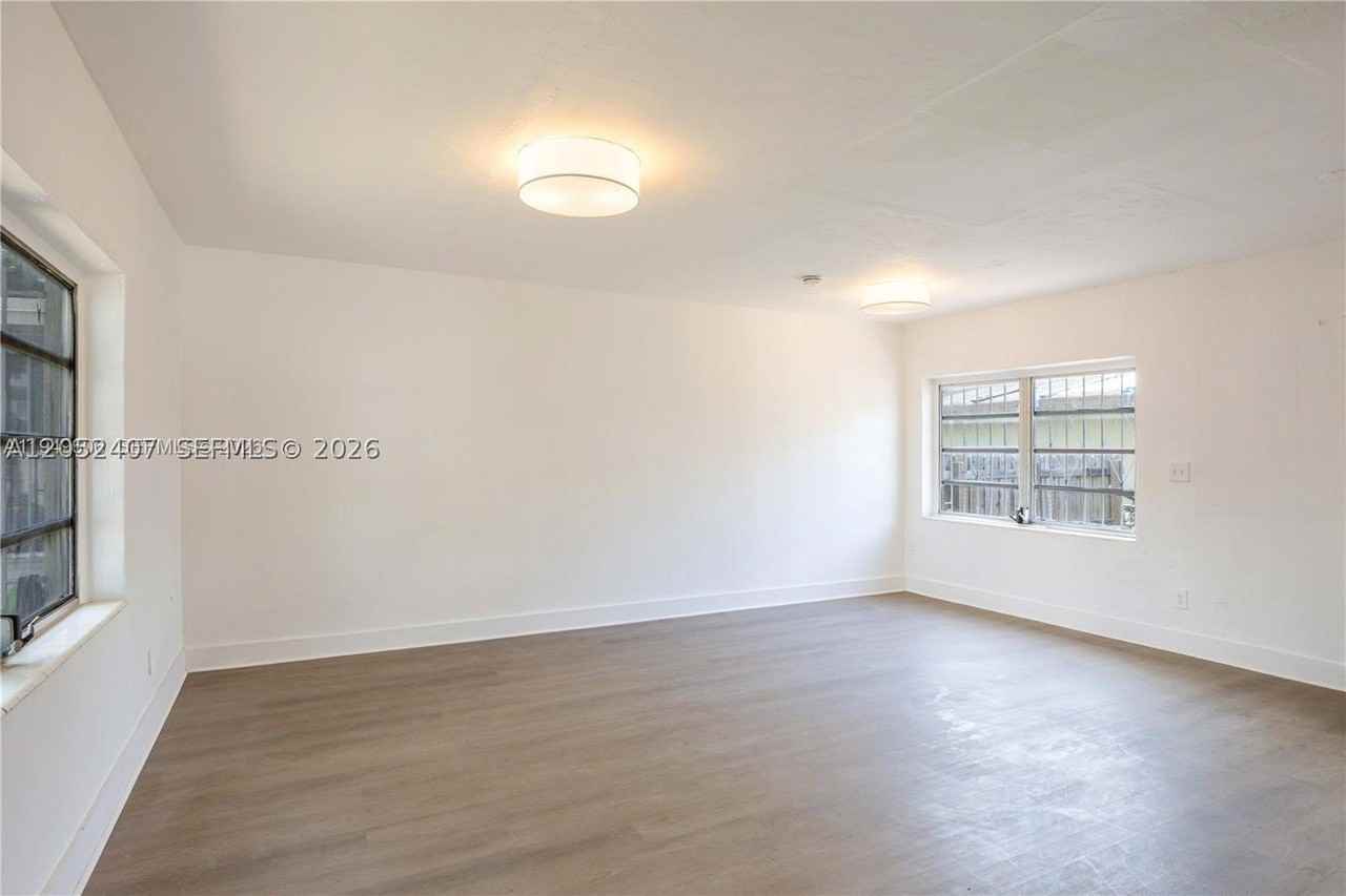 8031 Nw 12th Ct #8031 - Photo 4 of 12