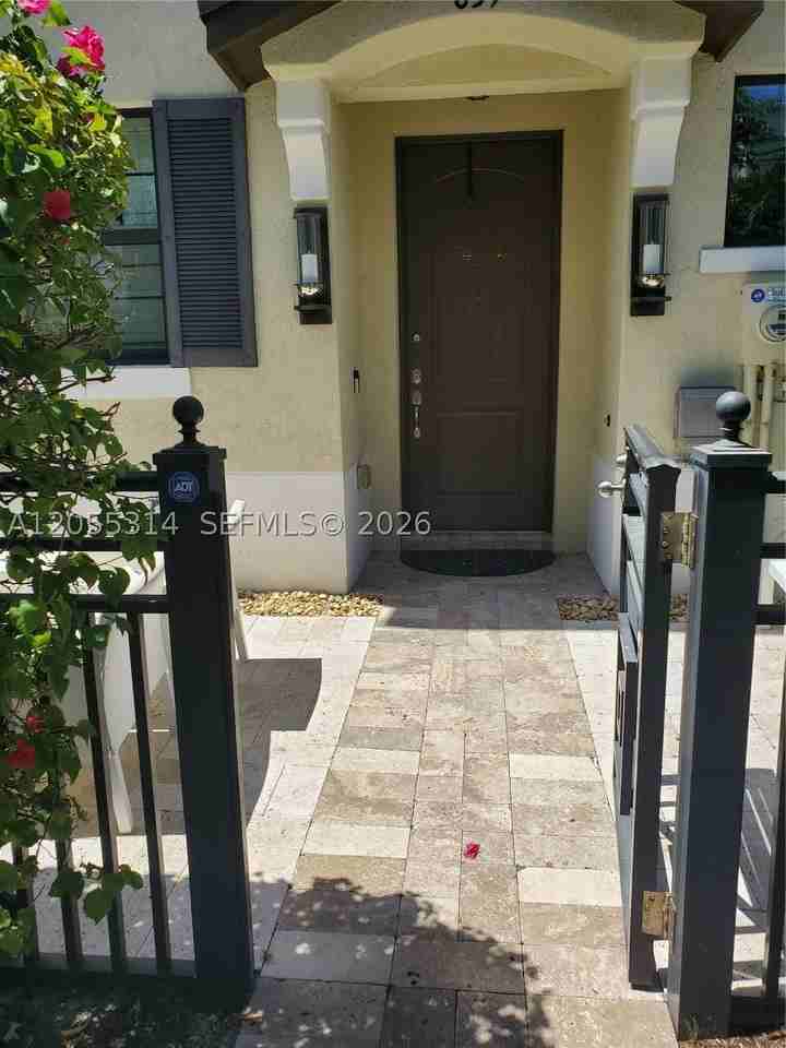 839 S Ocean Blvd #839 - Photo 3 of 45