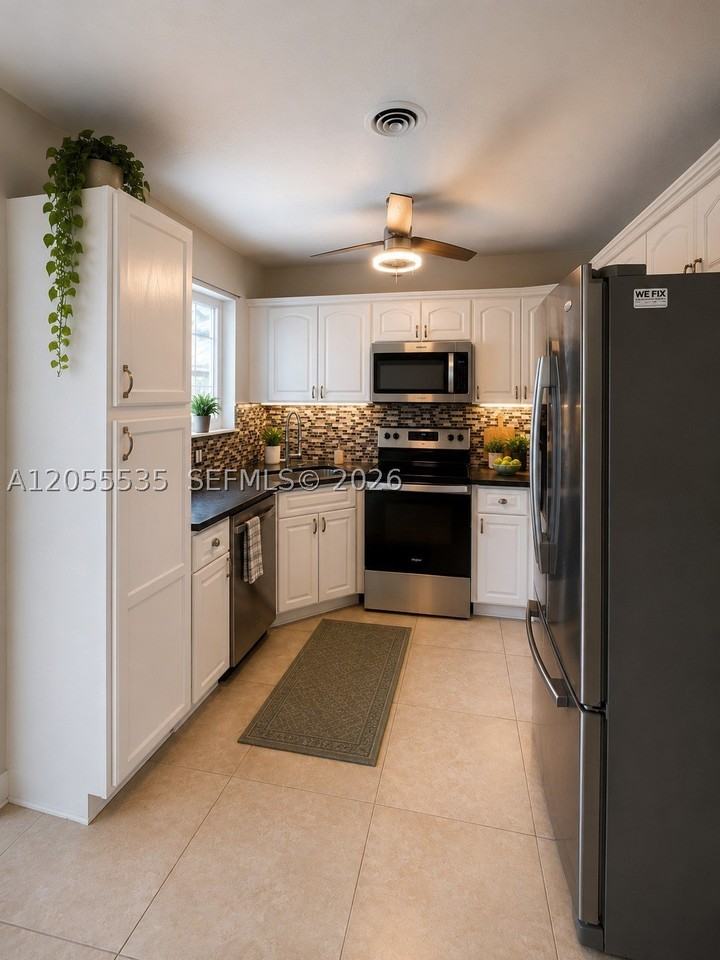 3171 Sw 23rd St - Photo 4 of 43