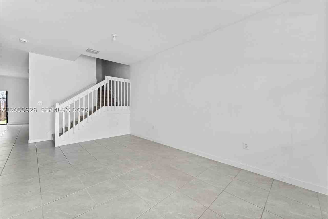 12958 Sw 231st St - Photo 6 of 40