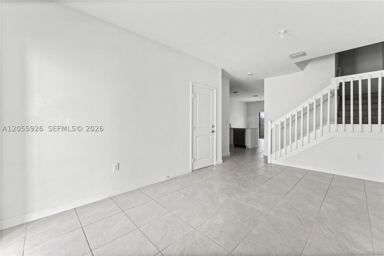12958 Sw 231st St - Photo 7 of 40