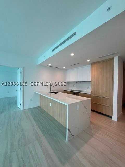 Laguna Cir #1509 - Photo 4 of 32