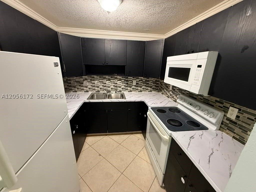 1055 W 77th St #309 - Photo 3 of 9