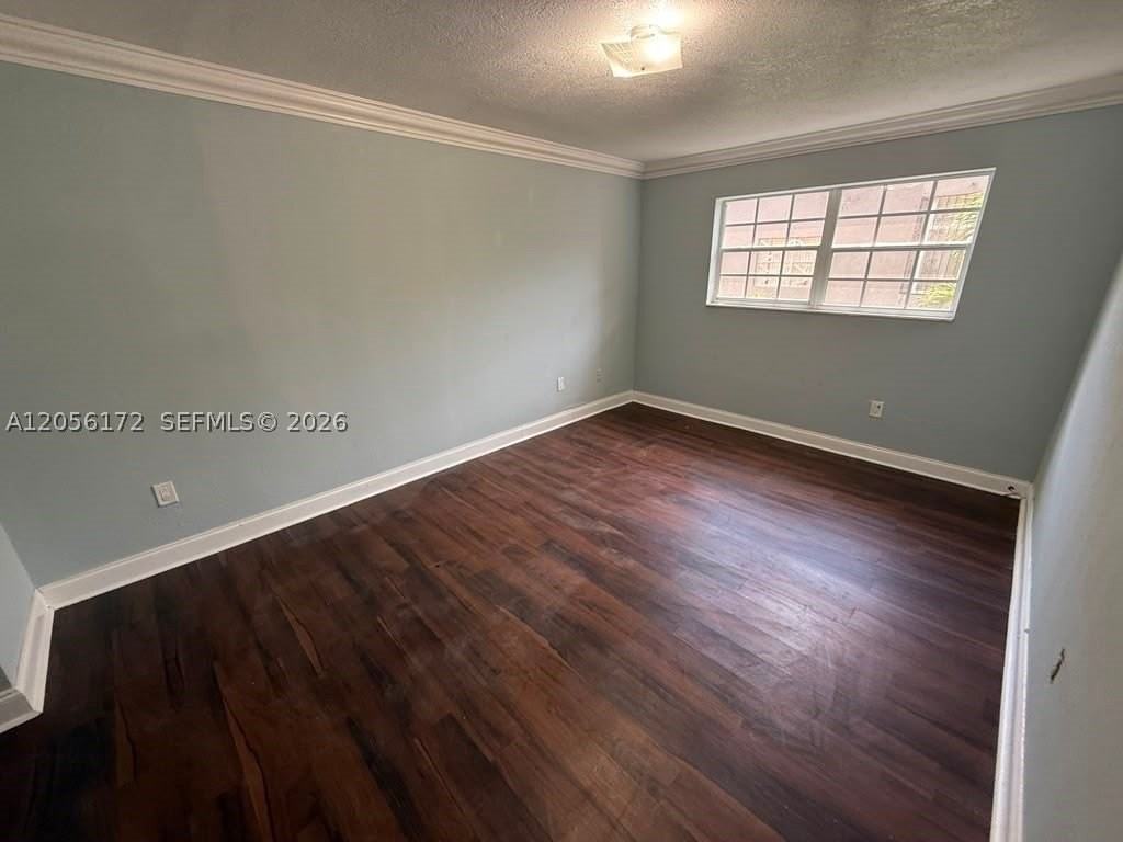 1055 W 77th St #309 - Photo 5 of 9