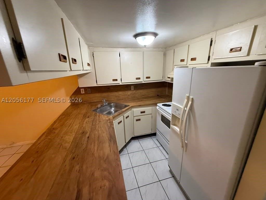 2560 W 53rd St #502 - Photo 7 of 17