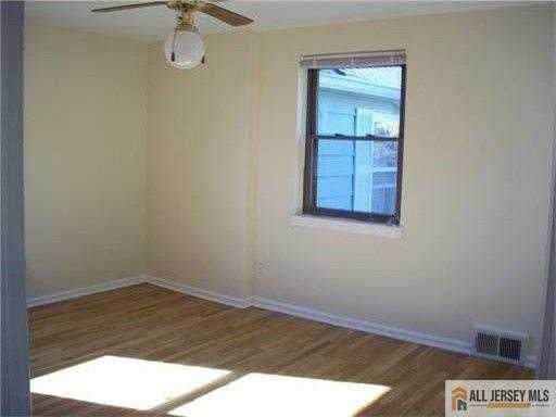 182 Newman St #2309 - Photo 2 of 8