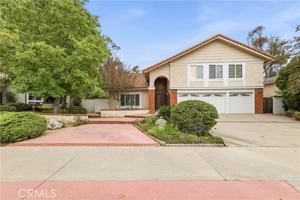 featured image of 5095 Vista Montana