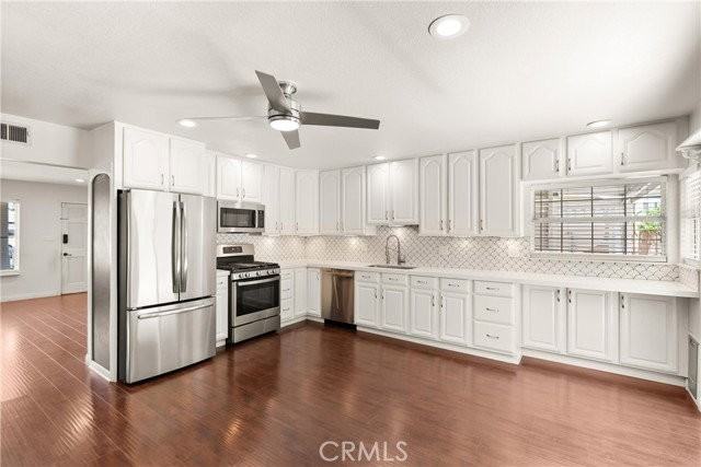 9472 Karen Cir - Photo 3 of 6