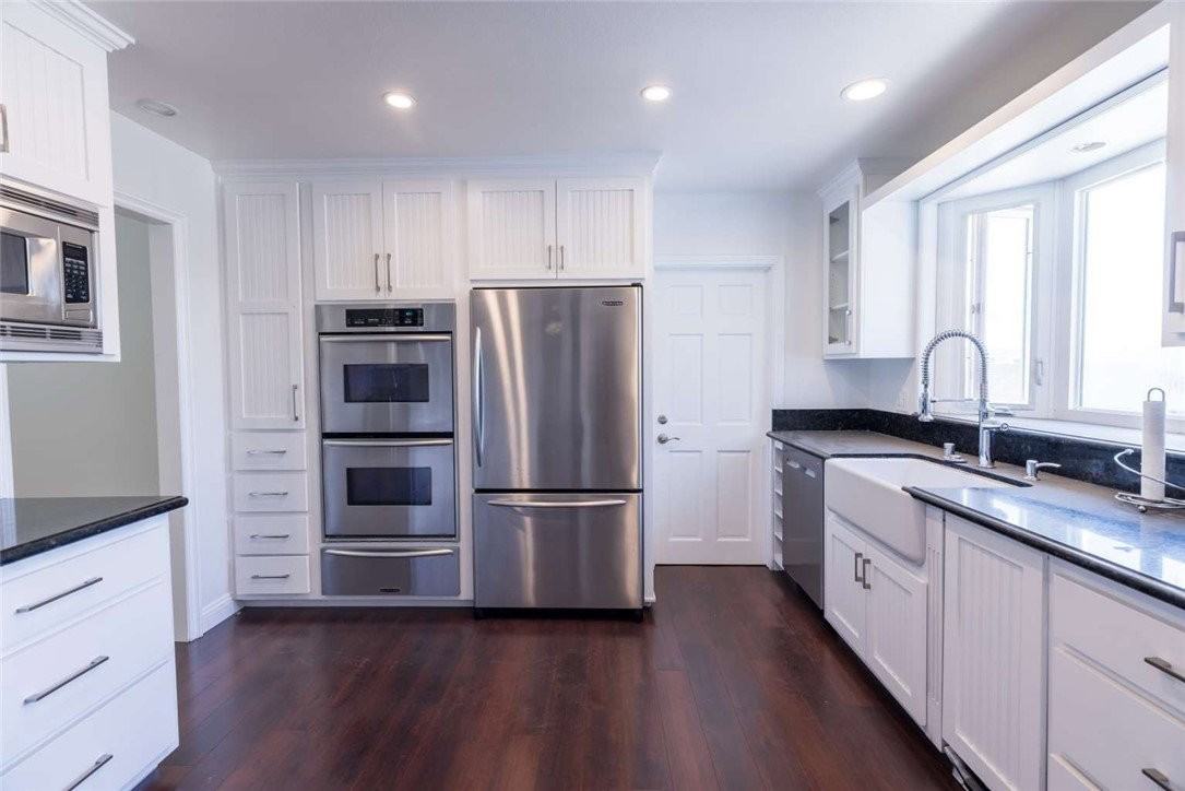 2157 Rural Ln - Photo 3 of 8