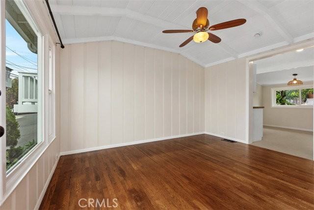 31726 Virginia Way - Photo 3 of 7