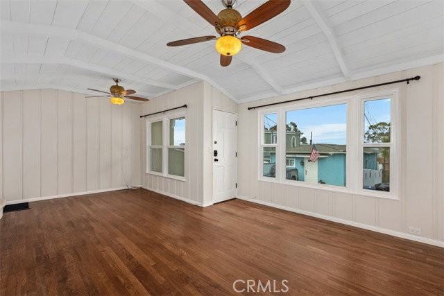 31726 Virginia Way - Photo 4 of 7