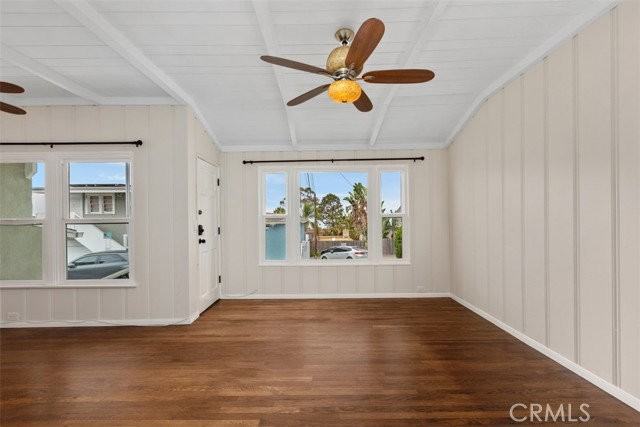 31726 Virginia Way - Photo 5 of 7