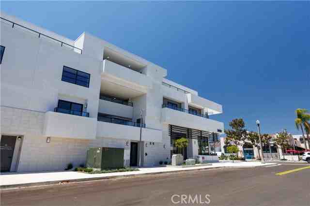 24722 Del Prado - Photo 3 of 8