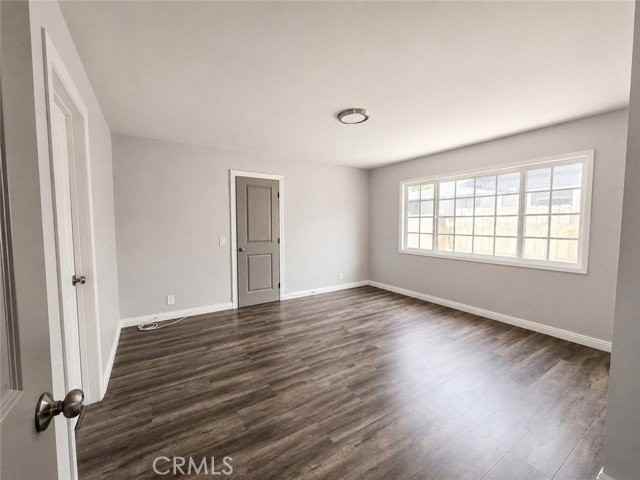 6624 Gross Ave - Photo 6 of 8