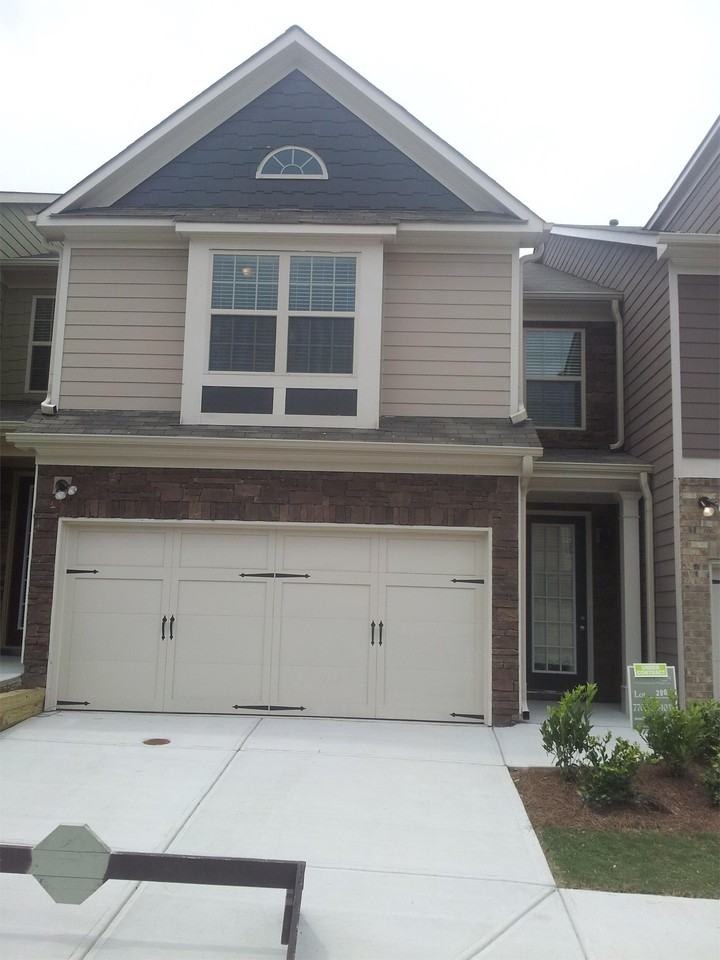 2424 Sardis Chase Ct #1 - Photo 5 of 14