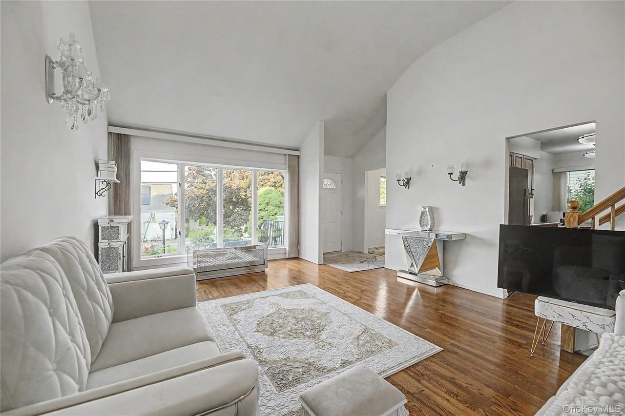 6 Westwind Rd - Photo 6 of 24