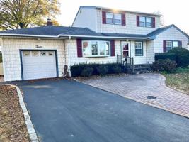 featured image of 12 Lenore Ave