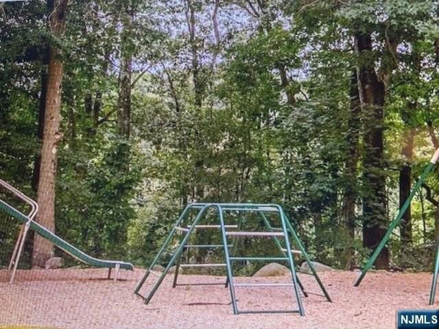 117 Treetop Ct #61 - Photo 4 of 4