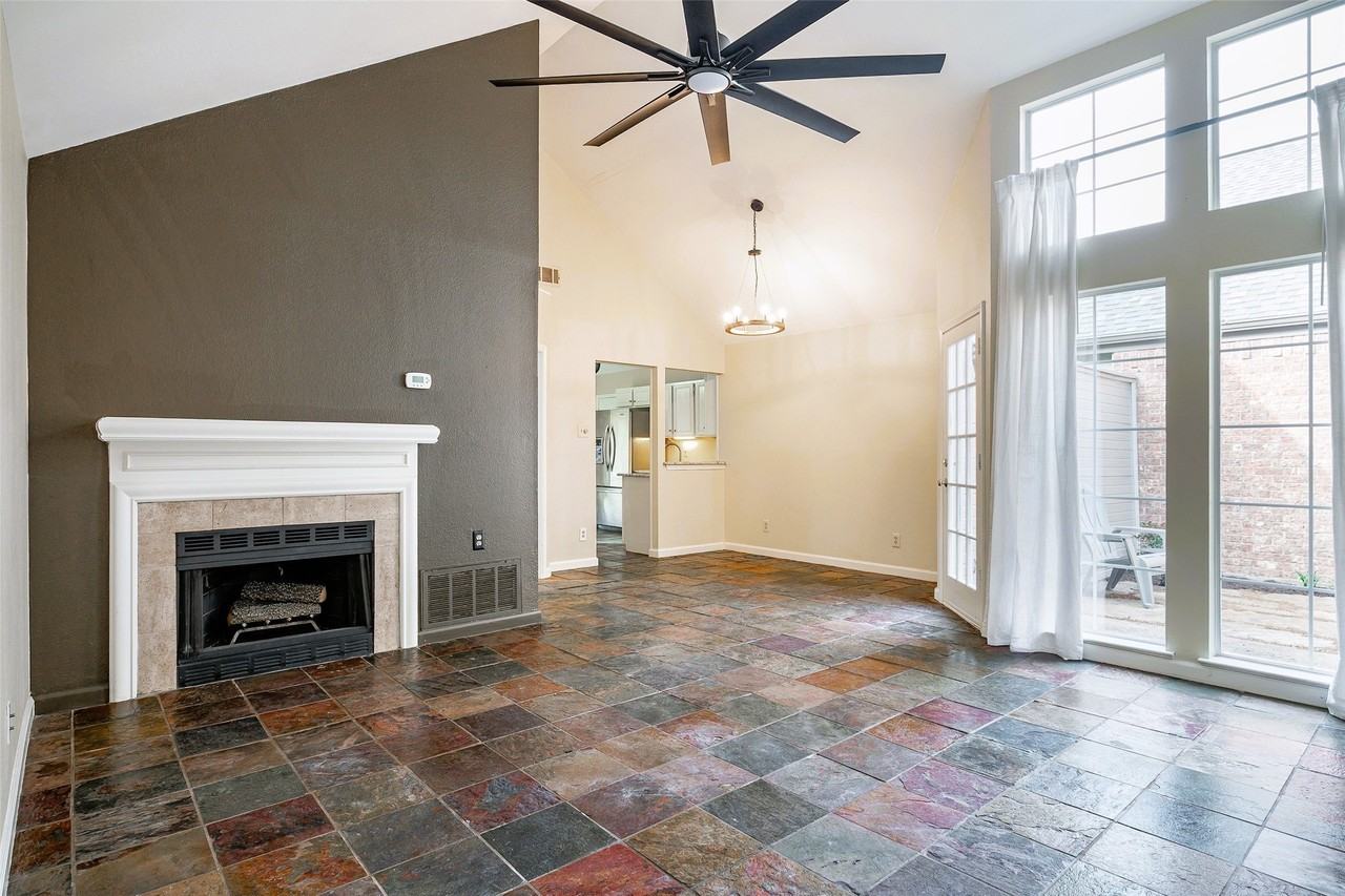 4143 Shadow Gables Dr - Photo 3 of 14