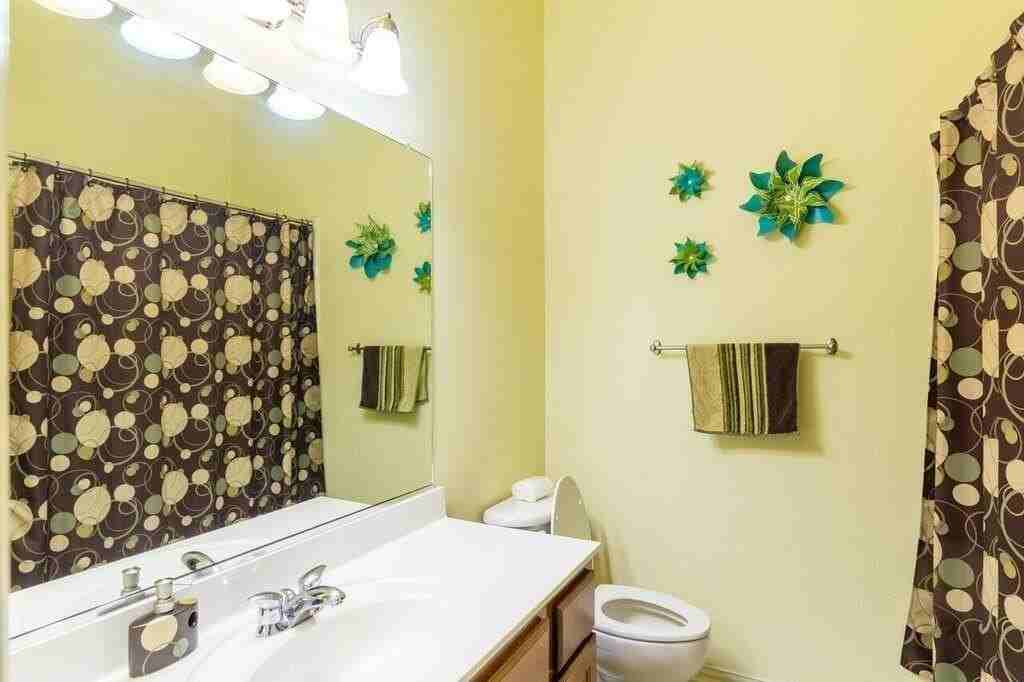 3132 Fox Hollow Dr - Photo 3 of 19