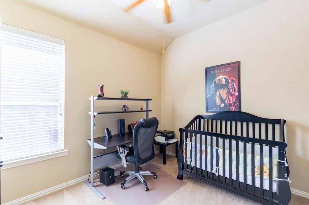3132 Fox Hollow Dr - Photo 6 of 19