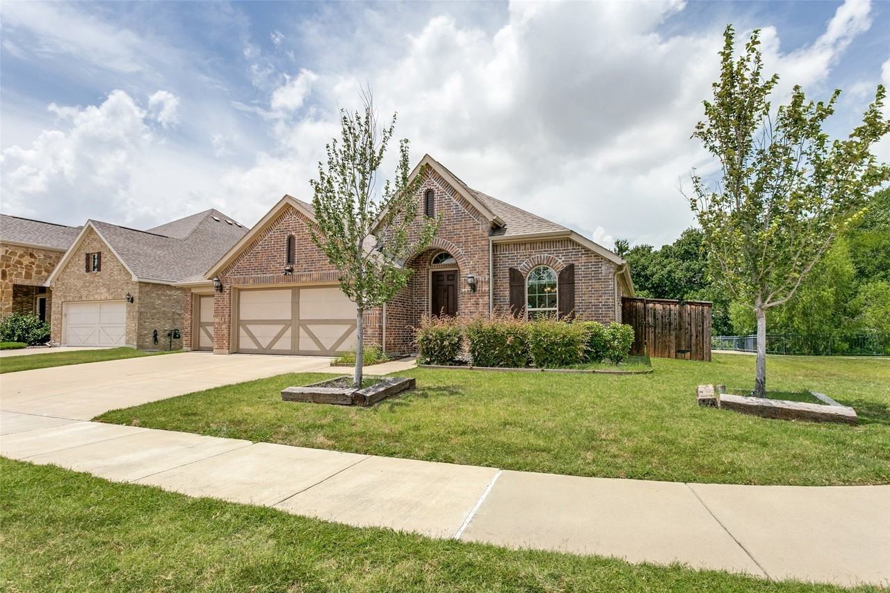 208 Northern Star Ct - Photo 2 of 27
