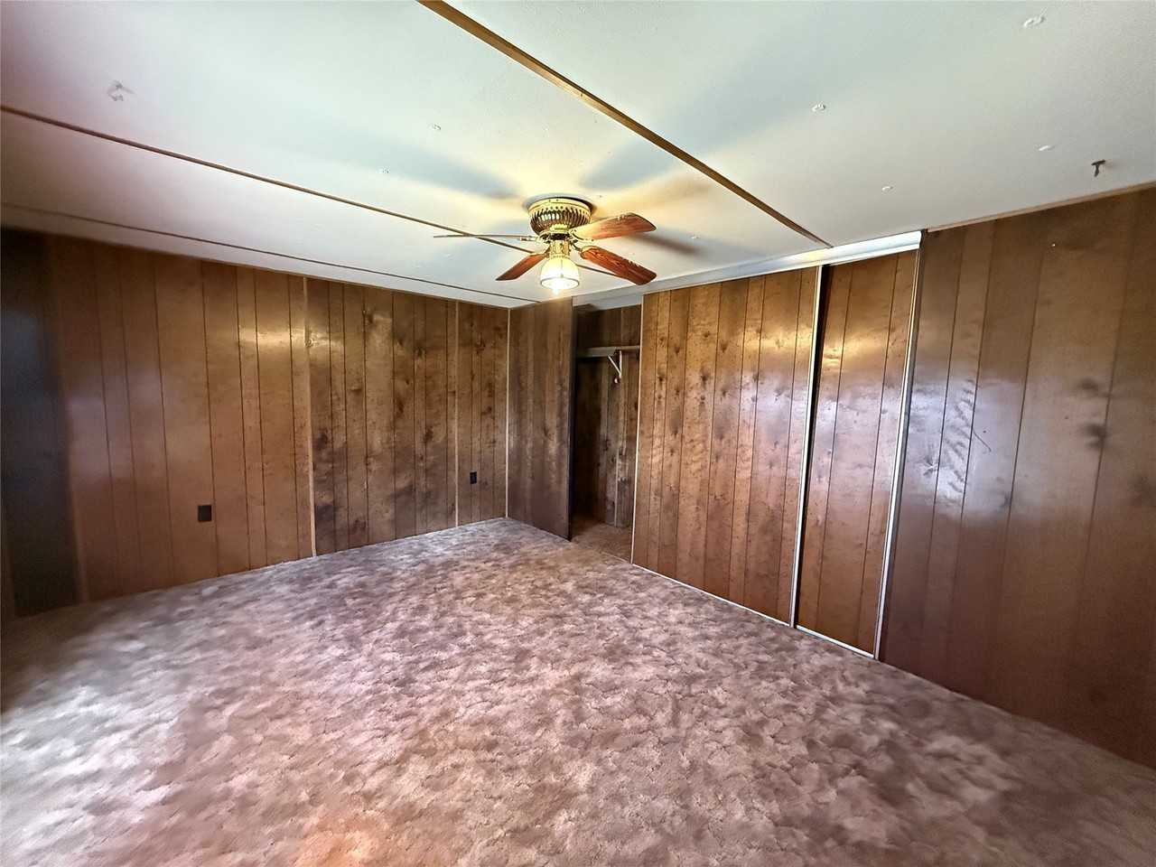 1025 E Owing St - Photo 5 of 10