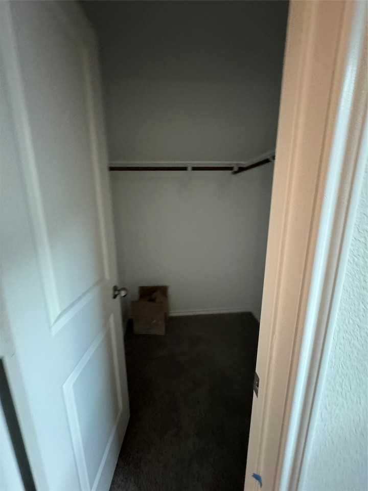 1204 Baldwin Ln - Photo 4 of 6