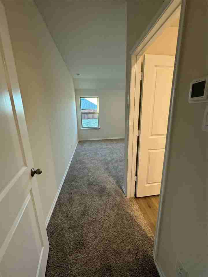1204 Baldwin Ln - Photo 5 of 6