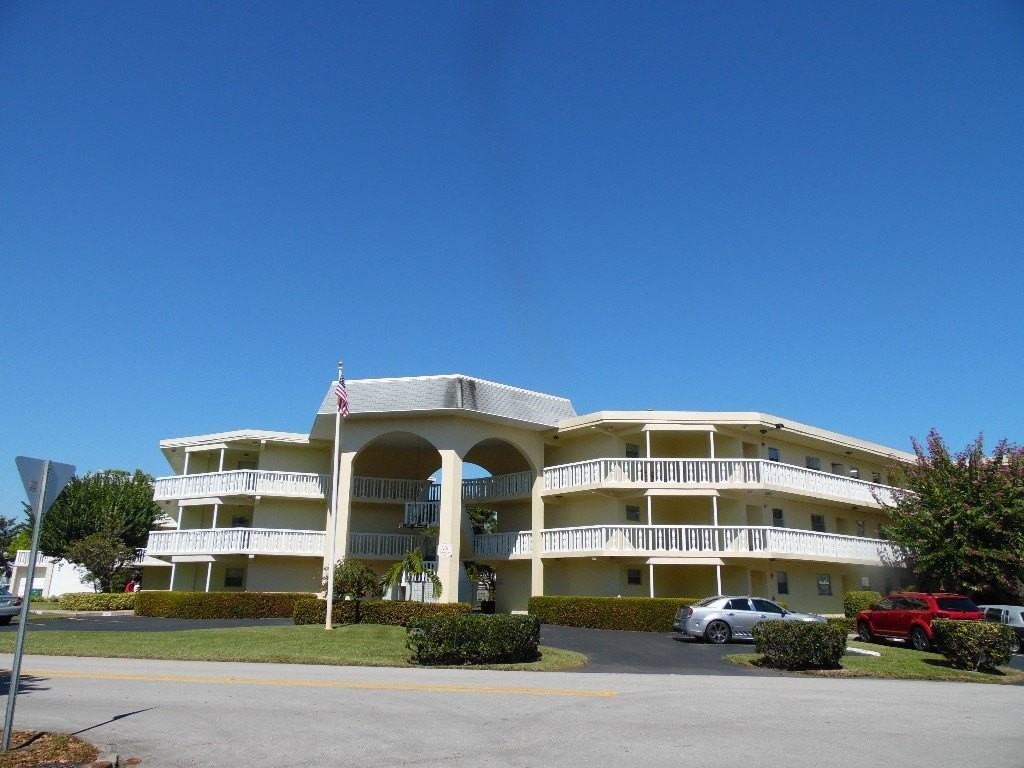 1100 Ponce De Leon Cir #N102