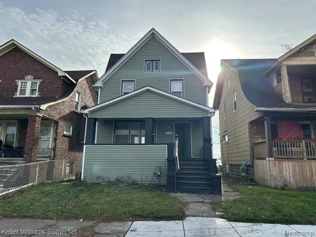 242 Ferris St