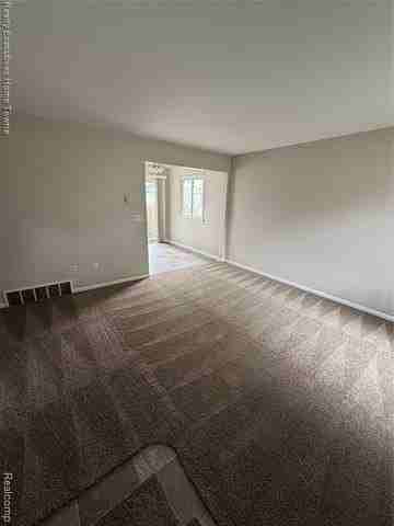 2622 Maple St - Photo 5 of 8