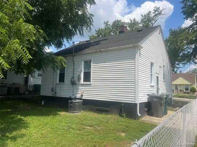 21301 Audette St - Photo 4 of 21
