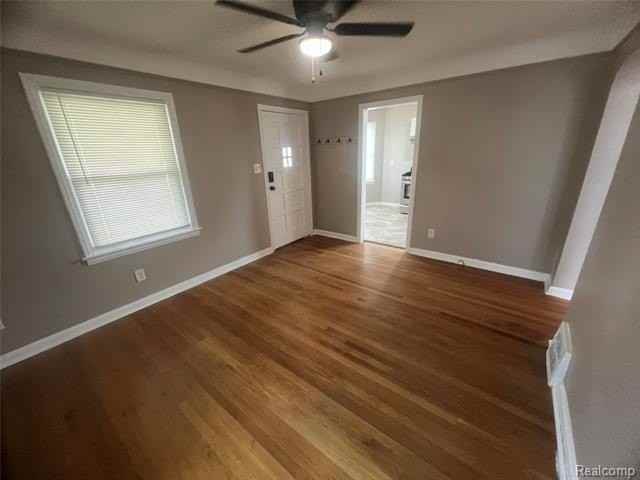 21301 Audette St - Photo 6 of 21