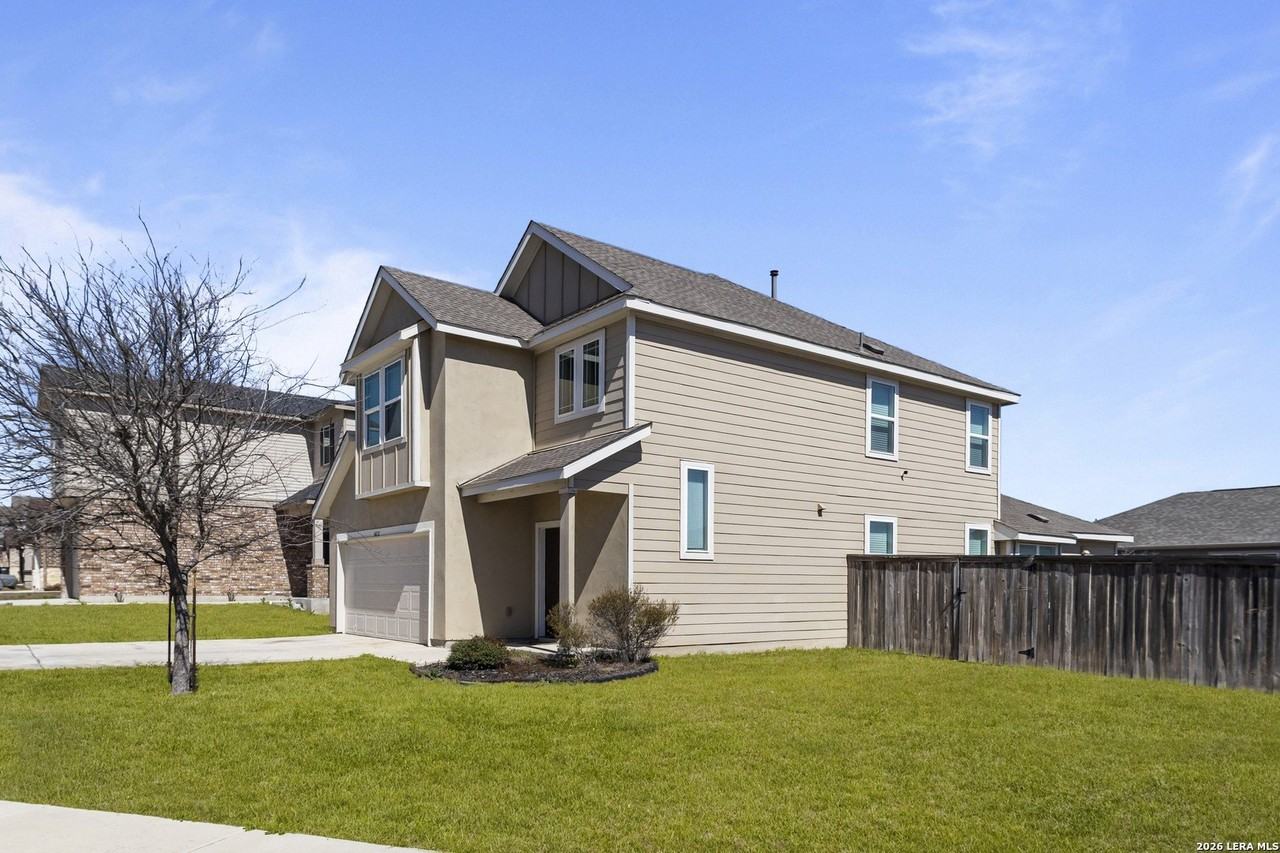4837 Park Gln - Photo 2 of 37