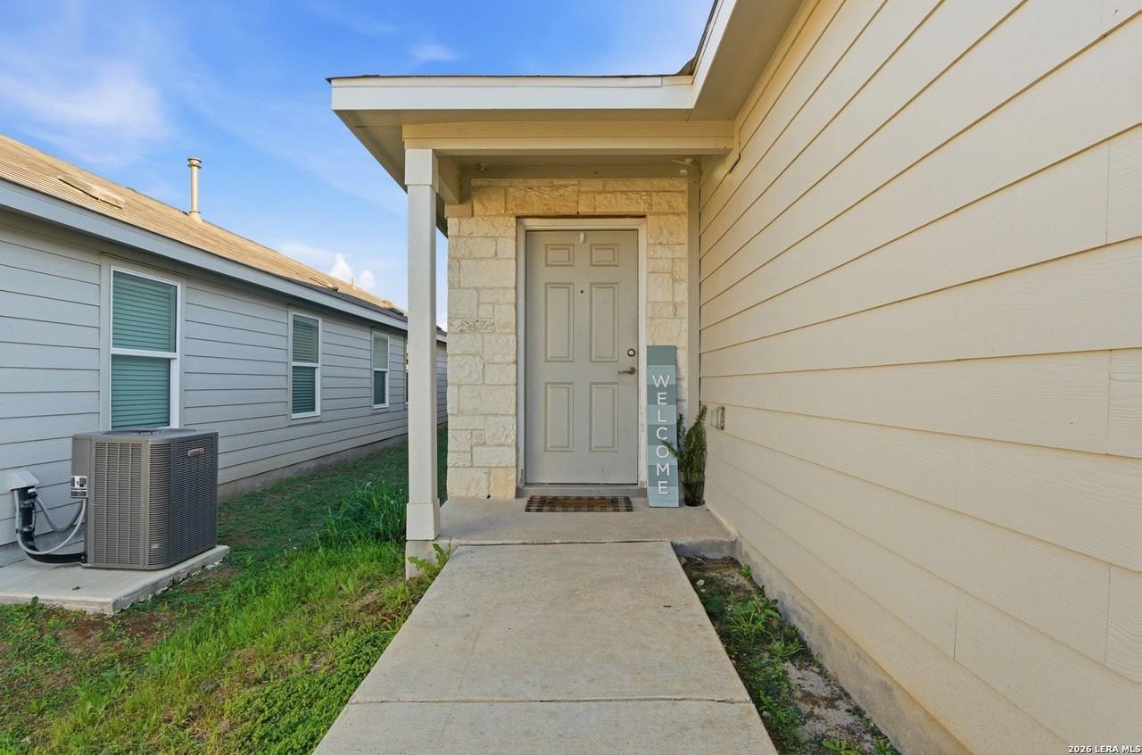 4438 Zoe Pass - Photo 3 of 24