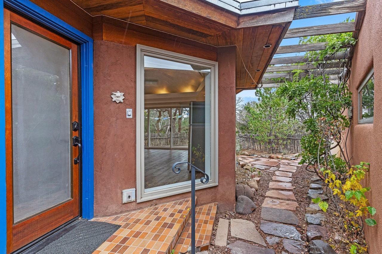138 Ridgecrest Dr #C - Photo 2 of 13
