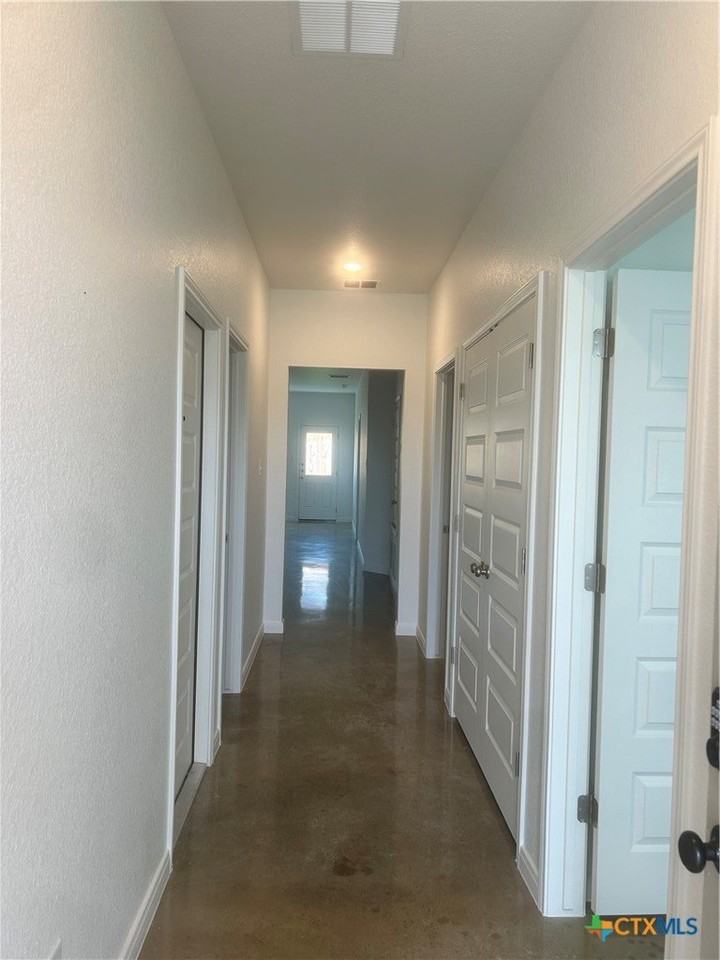 2918 Quail Ridge Ln #B - Photo 3 of 16